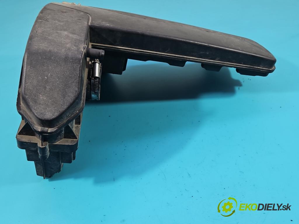 Renault Clio III 2005-2012 1,2.0 16V 75 HP manual 55 kW 1149 cm3 3- obal filtra vzduchu 8200517765 (Obaly filtrov vzduchu)