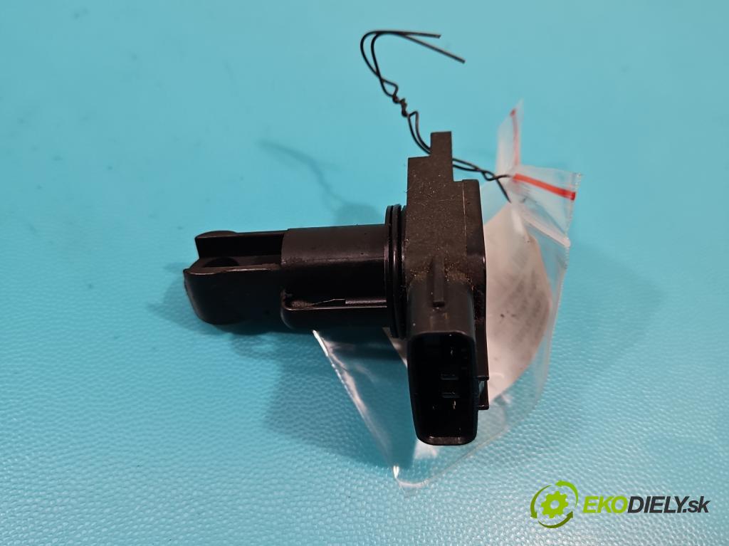 Toyota Yaris I 1999-2005 1.0 vvti 68 HP manual 50 kW 998 cm3 3- průtokoměr: 22204-22010 (Váhy vzduchu)