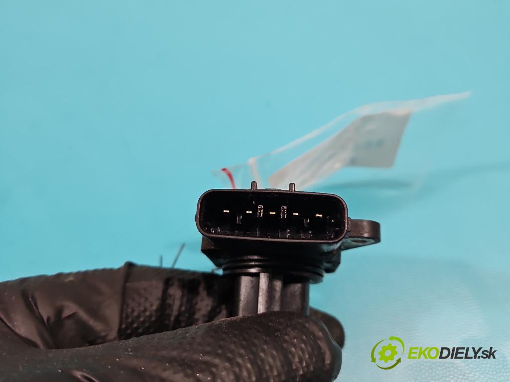 Toyota Yaris I 1999-2005 1.0 vvti 68 HP manual 50 kW 998 cm3 3- průtokoměr: 22204-22010 (Váhy vzduchu)