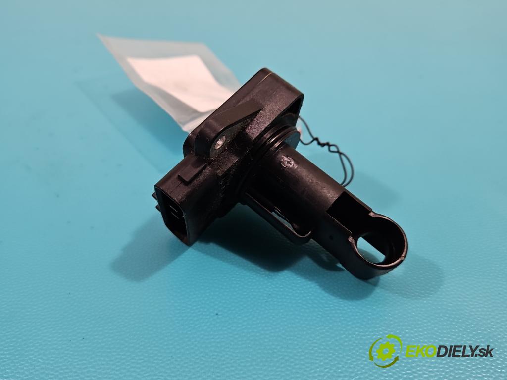 Toyota Yaris I 1999-2005 1.0 vvti 68 HP manual 50 kW 998 cm3 3- průtokoměr: 22204-22010 (Váhy vzduchu)