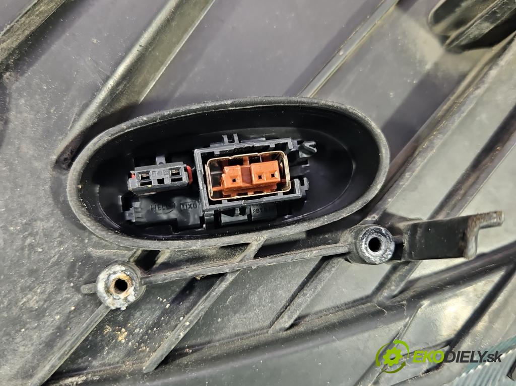 Kia Sportage III 2010-2015 1.7 crdi 116 HP manual 85 kW 1685 cm3 5- Reflektor: pravý  (Pravé)