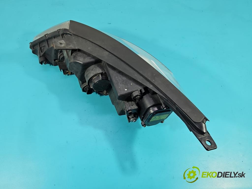 Kia Sportage III 2010-2015 1.7 crdi 116 HP manual 85 kW 1685 cm3 5- Reflektor: pravý  (Pravé)