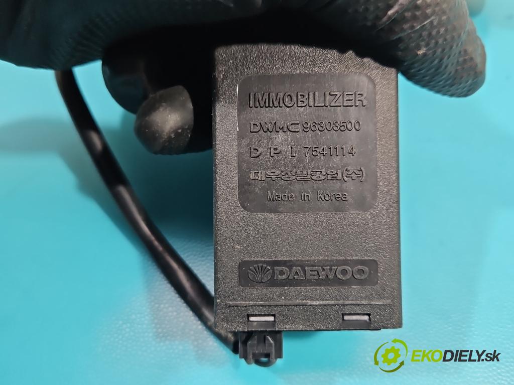 Daewoo Lanos 1.5 8V 86 hp manual 63 kW 1498 cm3 4- řídící jednotka motoru