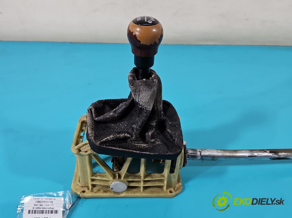 Opel Astra II 1998-2009 1.8 16V 116 HP manual 85 kW 1796 cm3 5- Páka: Změny: stupeň,rýchlosť  (Rýchlostné páky / kulisy)