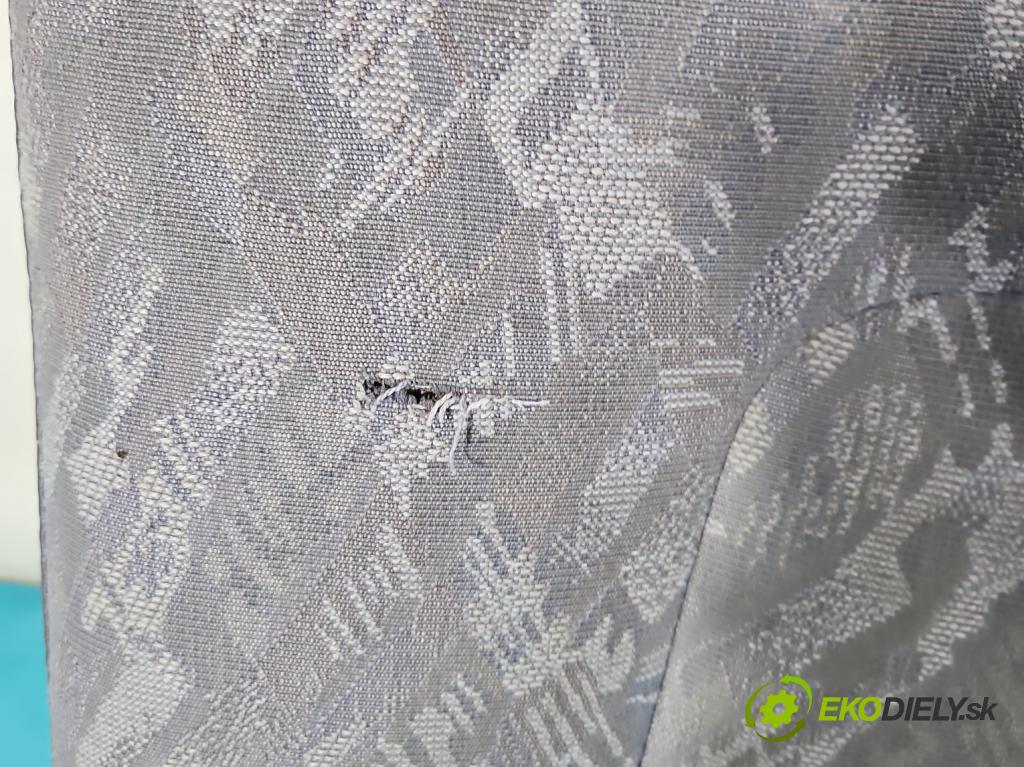 Mitsubishi L200 1996-2007 2.5d 75 HP manual 55 kW 2477 cm3 5- Pohovka: zadné  (Sedačky, sedadlá)