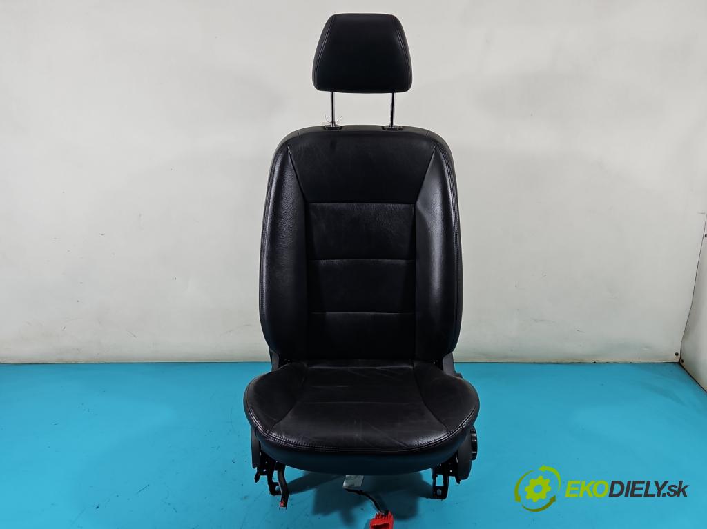 Mercedes A W169 2004-2012 2.0 cdi 140 HP automatic 103 kW 1992 cm3 5- Sedačka pravý  (Sedačky, sedadlá)