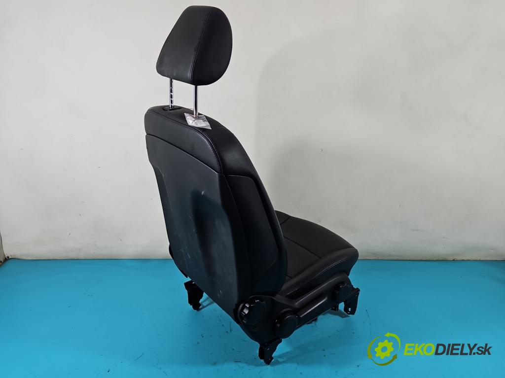 Mercedes A W169 2004-2012 2.0 cdi 140 HP automatic 103 kW 1992 cm3 5- Sedačka ľavý  (Sedačky, sedadlá)