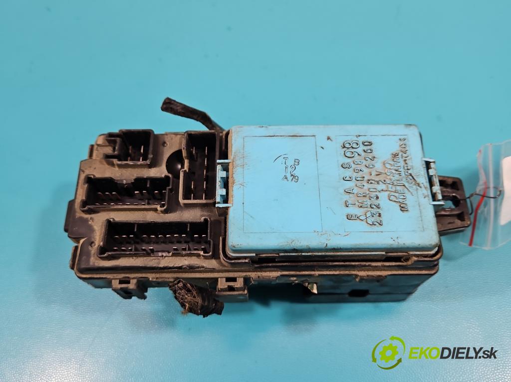 Mitsubishi L200 1996-2007 2.5d 75 HP manual 55 kW 2477 cm3 5- skrinka poistka MR409898 (Poistkové skrinky)