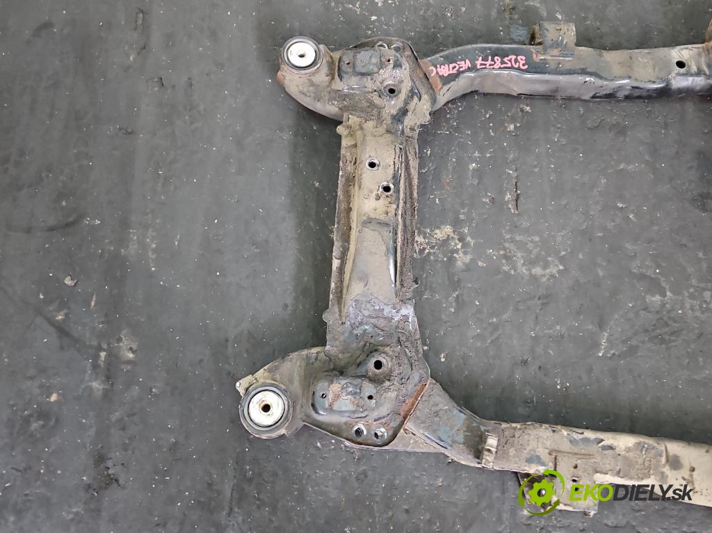 Opel Vectra C 2002-2008 1.6 16V 101 hp manual 74 kW 1598 cm3 4- výztuha motoru