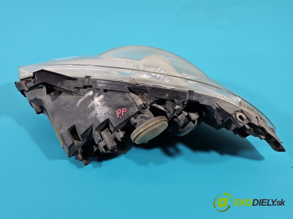 Mercedes A W169 2004-2012 2.0 cdi 140 HP automatic 103 kW 1992 cm3 5- Reflektor: pravý 0301197212 (Pravé)