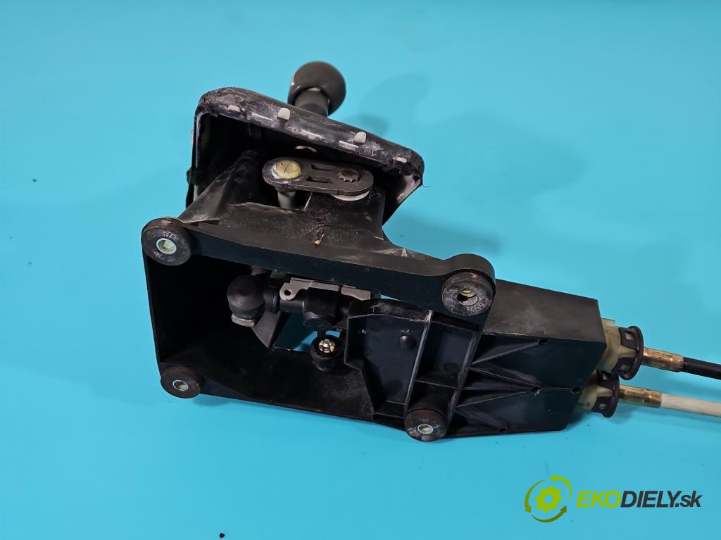 Opel Vectra C 2002-2008 1.6 16V 101 HP manual 74 kW 1598 cm3 4- Páka: Změny: stupeň,rýchlosť 24456028 (Rýchlostné páky / kulisy)