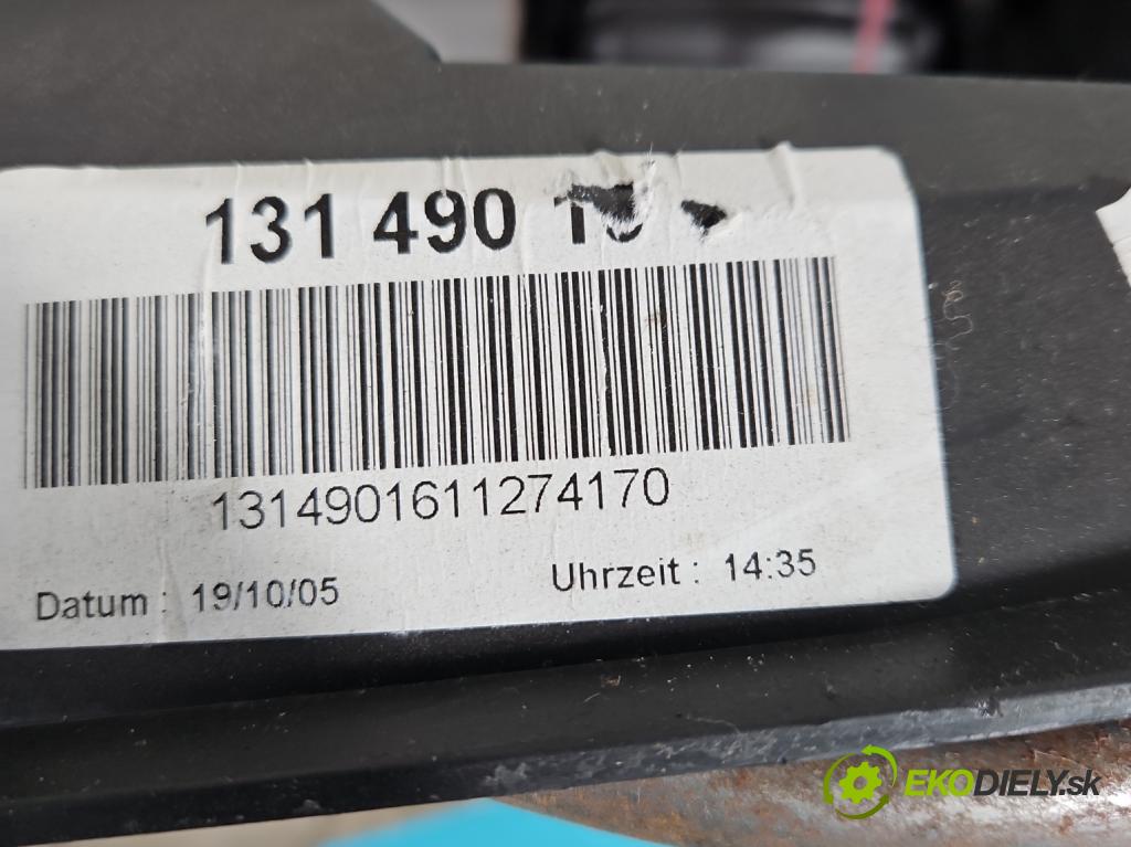 Opel Astra III 2004-2014 1.6 16V (Z16XEP) 105 HP manual 77 kW 1598 cm3 5- kokpit,pristrojová doska rozdeľovacia