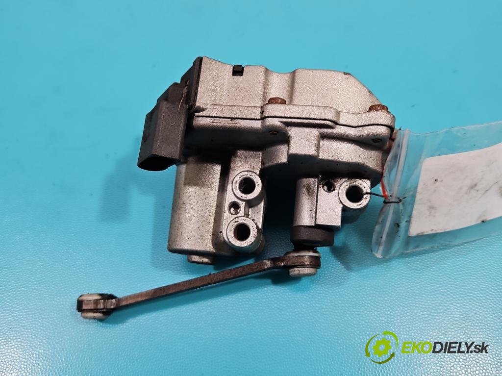 Audi A6 C6 2004-2011 2.7 TDI 179KM automatic 132 kW 2698 cm3 5- Ovladač: klapky: kolektora: A2C53308513 (Ostatní)