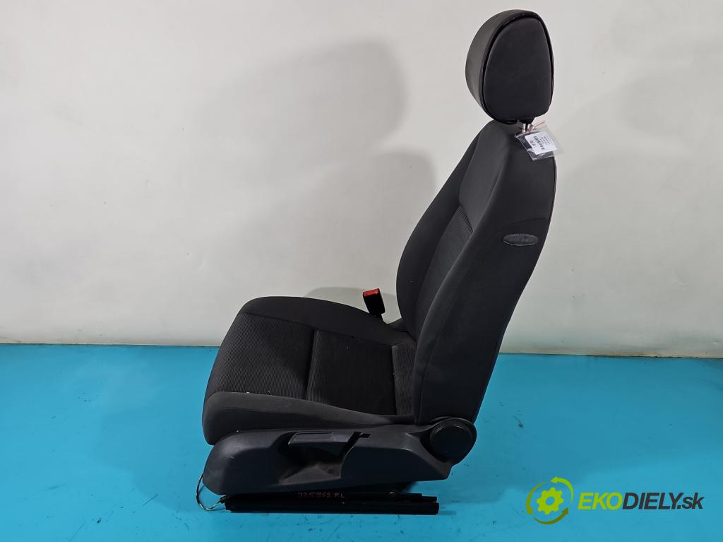 Vw Golf V 2003-2009 1.9 tdi 105 HP manual 77 kW 1896 cm3 5- Sedačka ľavý  (Sedačky, sedadlá)