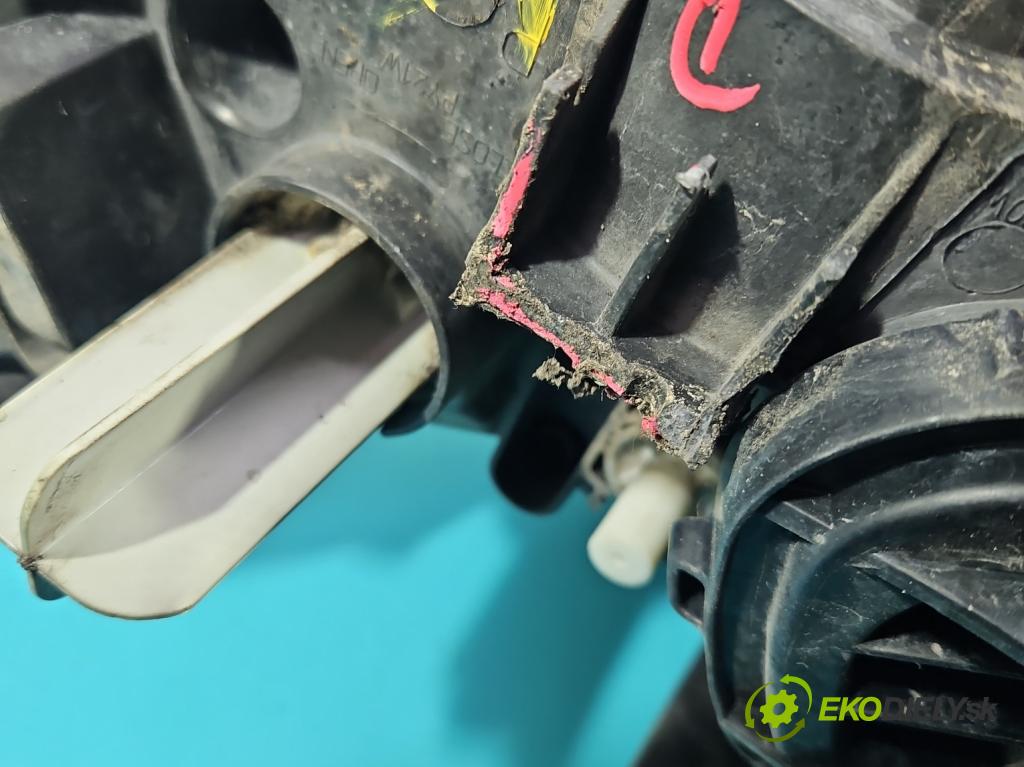 Bmw 1 E87 2004-2011 1.6 16V 122 HP manual 90 kW 1599 cm3 5- Reflektor: pravý  (Pravé)