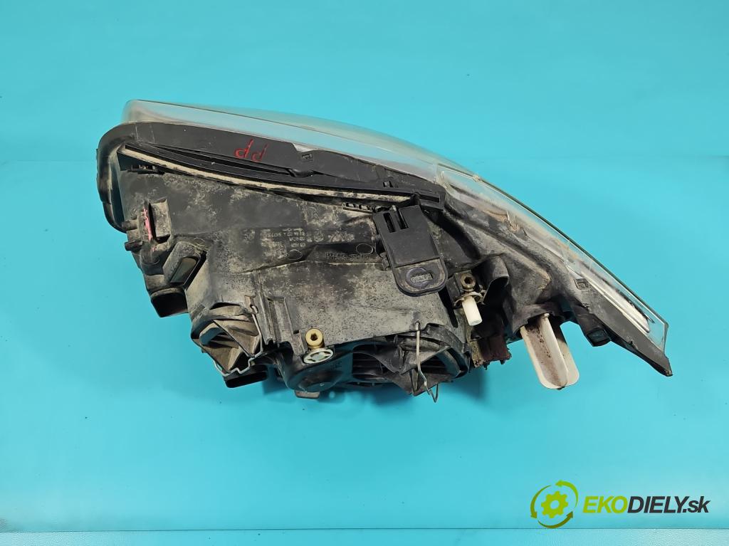 Bmw 1 E87 2004-2011 1.6 16V 122 HP manual 90 kW 1599 cm3 5- Reflektor: pravý  (Pravé)