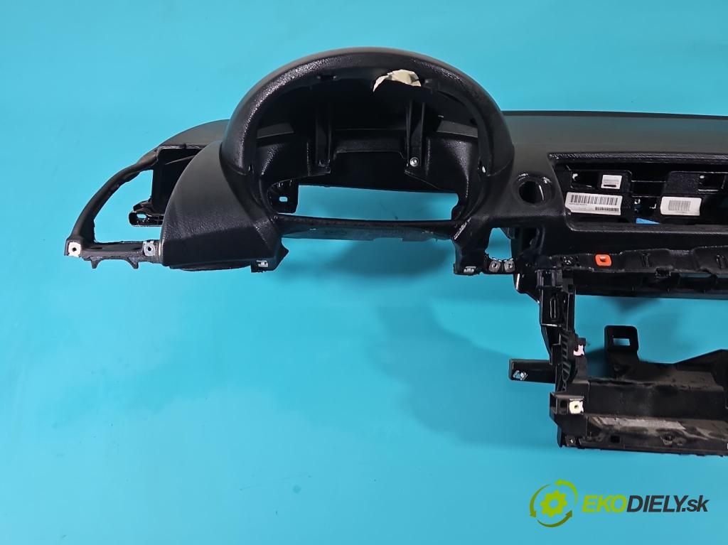 Bmw 1 E87 2004-2011 1.6 16V 122 HP manual 90 kW 1599 cm3 5- kokpit,pristrojová doska rozdeľovacia