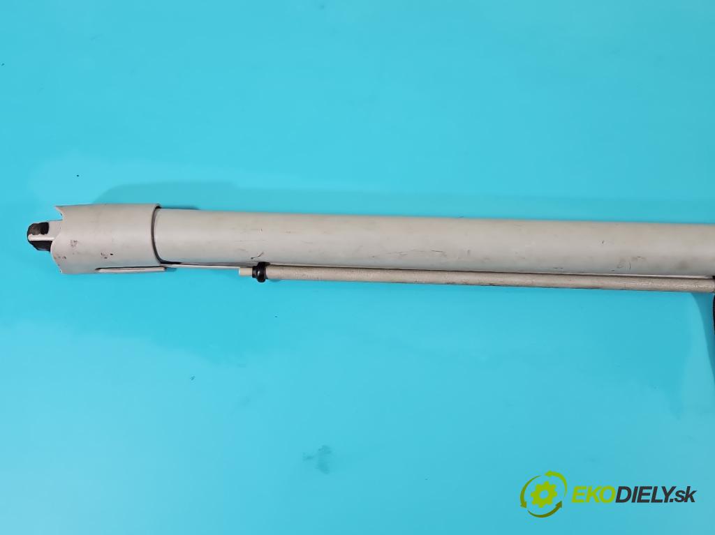 Dodge Caliber 2.0 CRD 140 HP manual 103 kW 1968 cm3 5- roleta  (Rolety kufra)