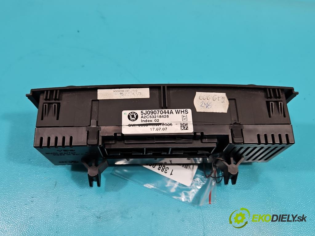 Skoda Roomster 1.9 TDI BSW 105 hp manual 77 kW 1896 cm3 5- palubní deska panel topení 5J0907044A