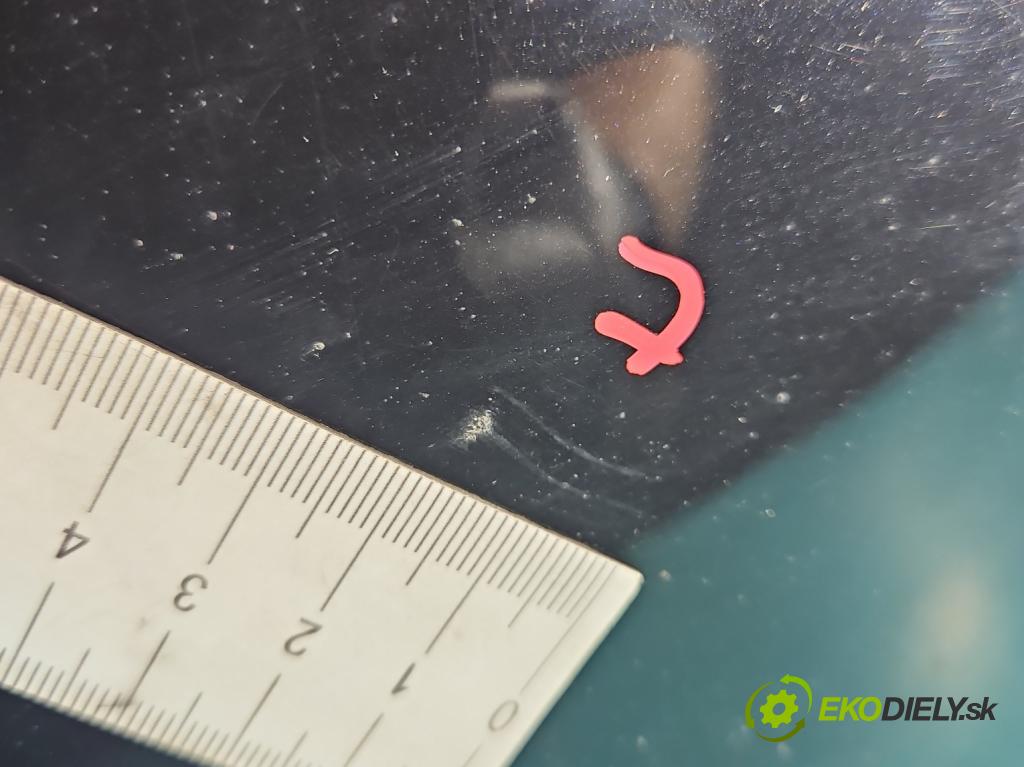 Fiat Punto Grande 1.4b: 95 hp manual 70 kW 1368 cm3 5- zadní kufrové dveře  (Zadní kapoty)