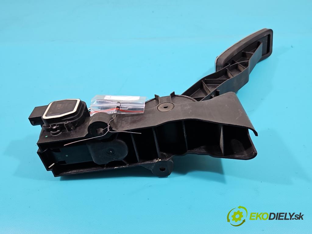 Mercedes A W169 2004-2012 2.0 cdi 140 hp automatic 103 kW 1992 cm3 5- pedal plyn: potenciometr: A1693000104