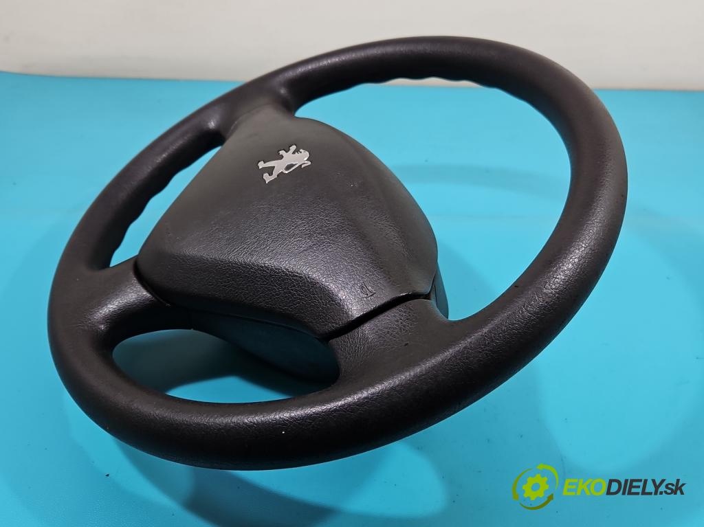 Peugeot 207 1.4 16V 88 HP manual 65 kW 1360 cm3 5- volant  (Volanty)