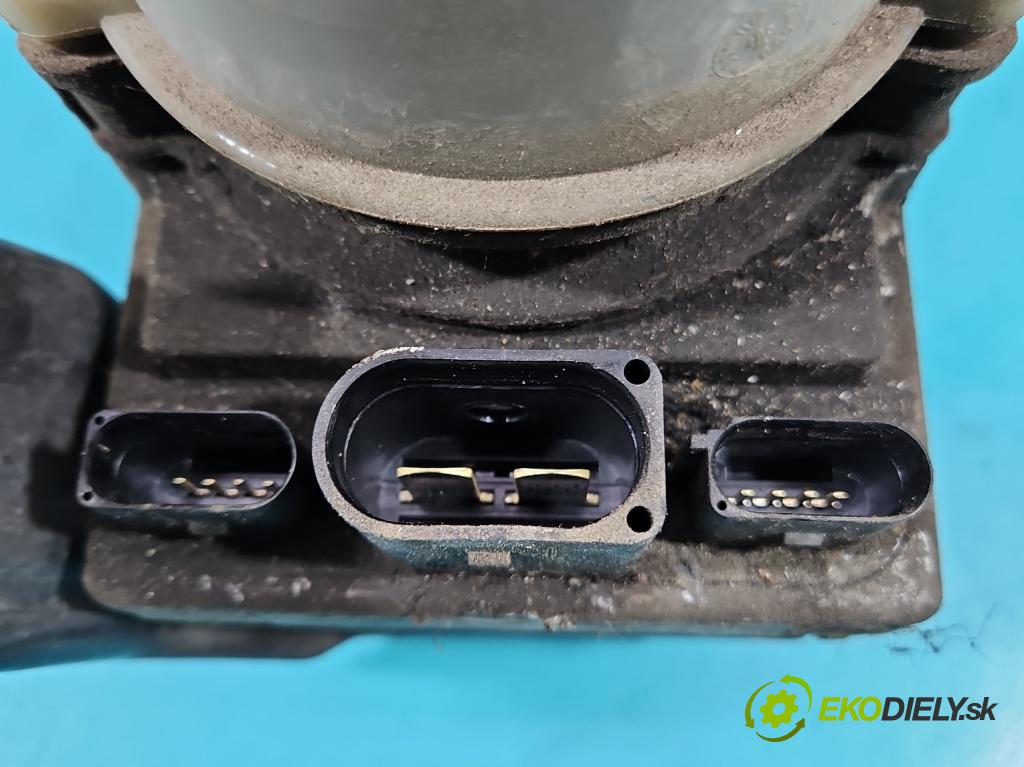 Skoda Fabia I 1999-2007 1.2 6V 54 HP manual 40 kW 1198 cm3 5- čerpadlo posilovač 6Q0423371A (Servočerpadlá, pumpy riadenia)