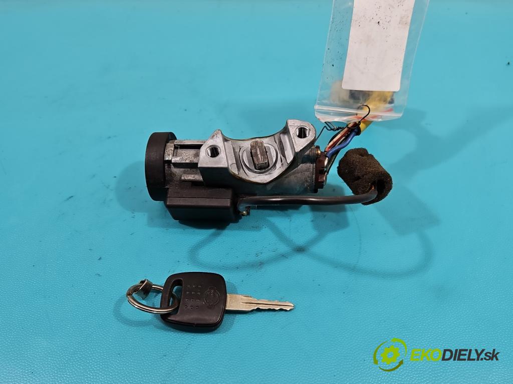 Nissan Almera N15 1995-2000 1.4 16V 75 HP manual 55 kW 1392 cm3 4- Spínačka  (Spínacie skrinky a kľúče)