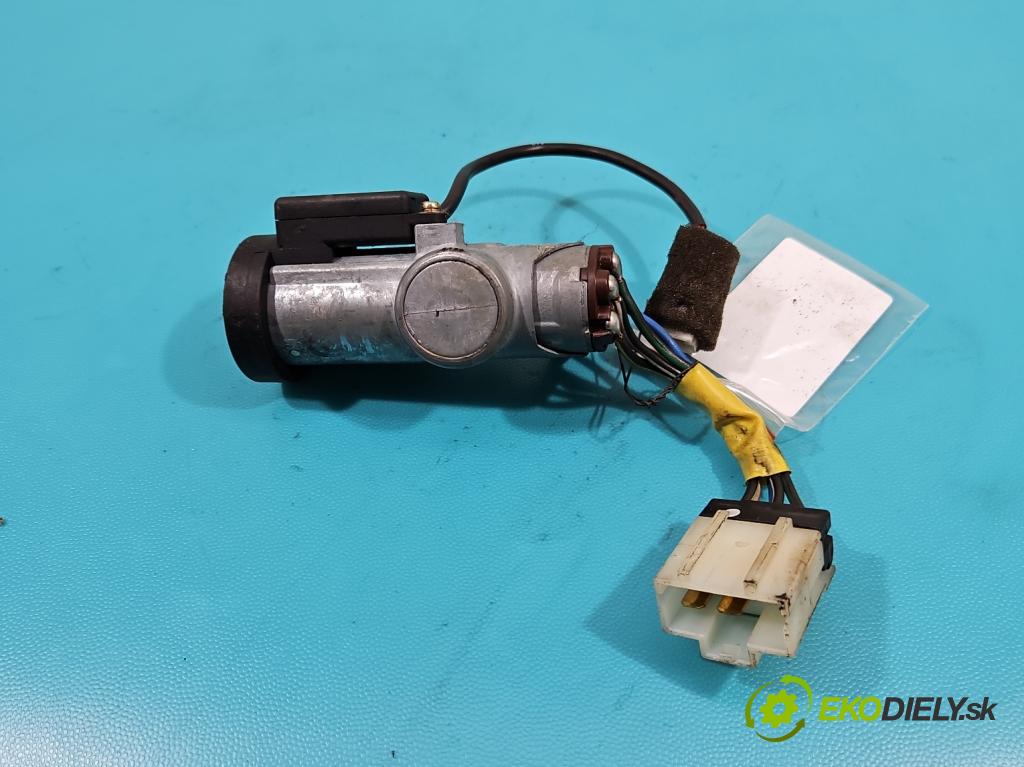 Nissan Almera N15 1995-2000 1.4 16V 75 HP manual 55 kW 1392 cm3 4- Spínačka  (Spínacie skrinky a kľúče)