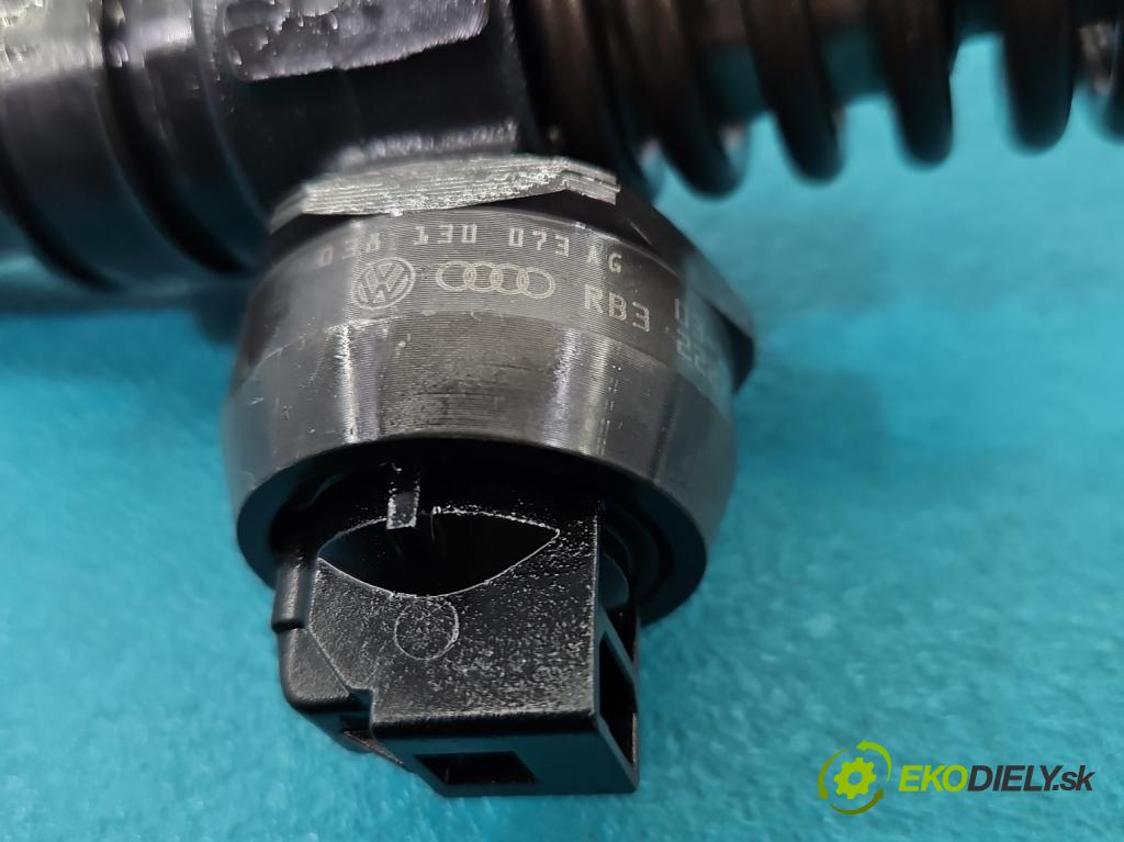 Vw Golf V 2003-2009 1.9 tdi 105 HP manual 77 kW 1896 cm3 5- vstrekovacie čerpadlo 0414720215 (Vstrekovače)