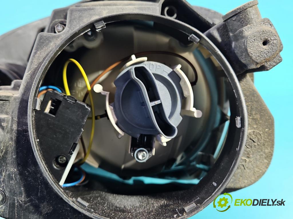 Vw Golf V 2003-2009 1.9 tdi 105 HP manual 77 kW 1896 cm3 5- Reflektor: pravý 0301212202 (Pravé)