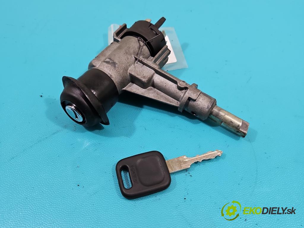 Audi 80 B4 1991-1994 1.9 tdi 90 HP manual 66 kW 1896 cm3 4- Spínačka 8A0905851 (Spínacie skrinky a kľúče)