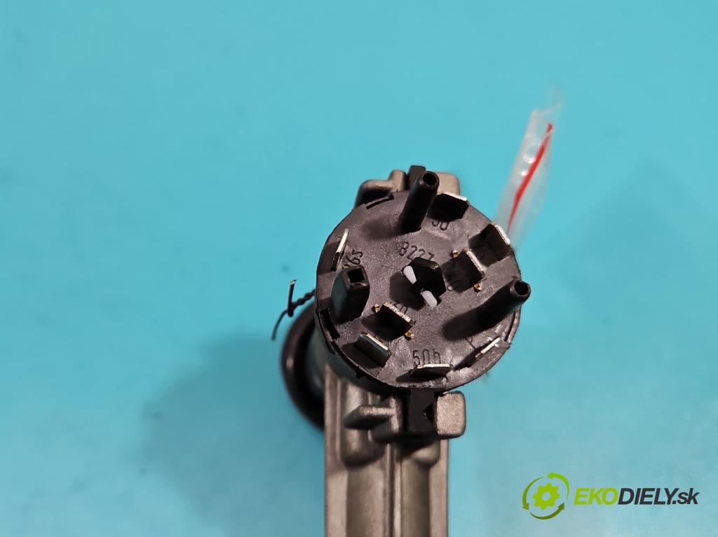 Audi 80 B4 1991-1994 1.9 tdi 90 HP manual 66 kW 1896 cm3 4- Spínačka 8A0905851 (Spínacie skrinky a kľúče)