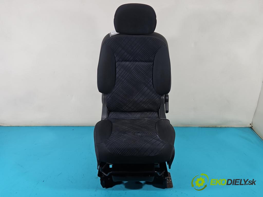 Peugeot Partner II 2008-2018 1.6 hdi 90 HP manual 66 kW 1560 cm3 5- Sedačka ľavý  (Sedačky, sedadlá)