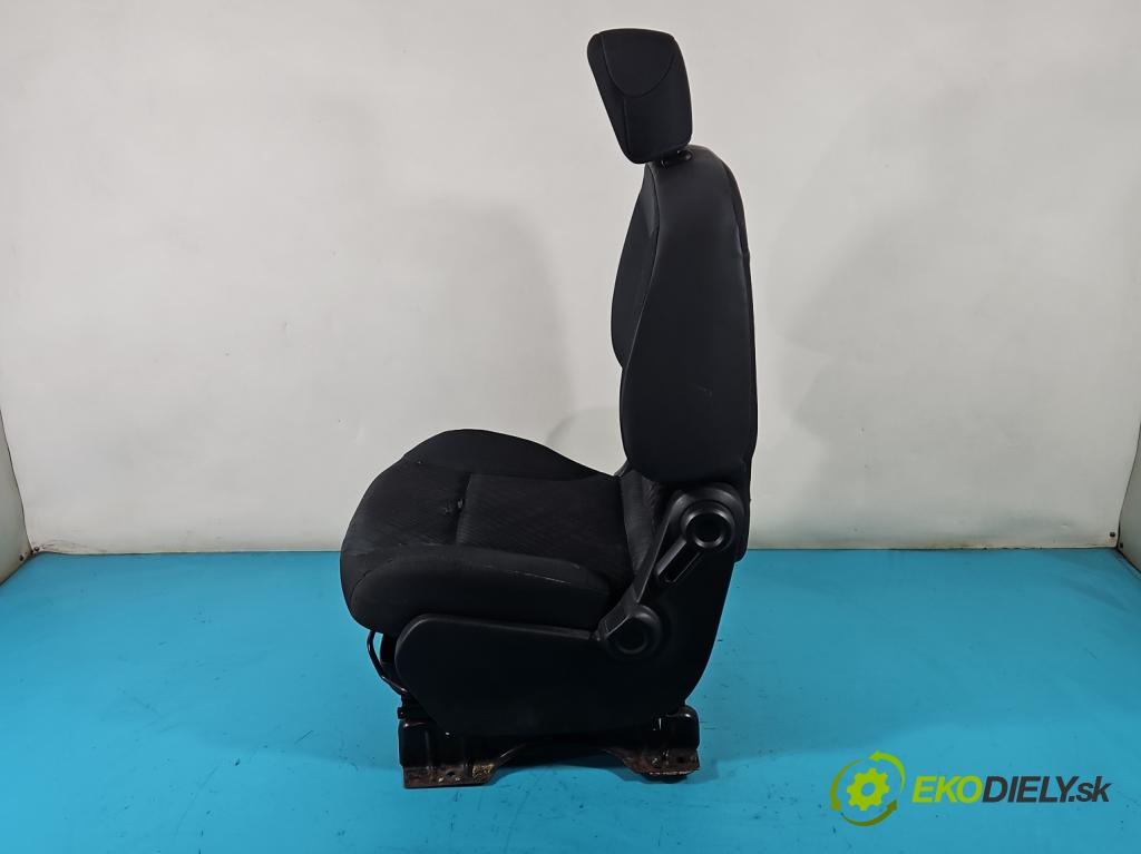 Peugeot Partner II 2008-2018 1.6 hdi 90 HP manual 66 kW 1560 cm3 5- Sedačka ľavý  (Sedačky, sedadlá)