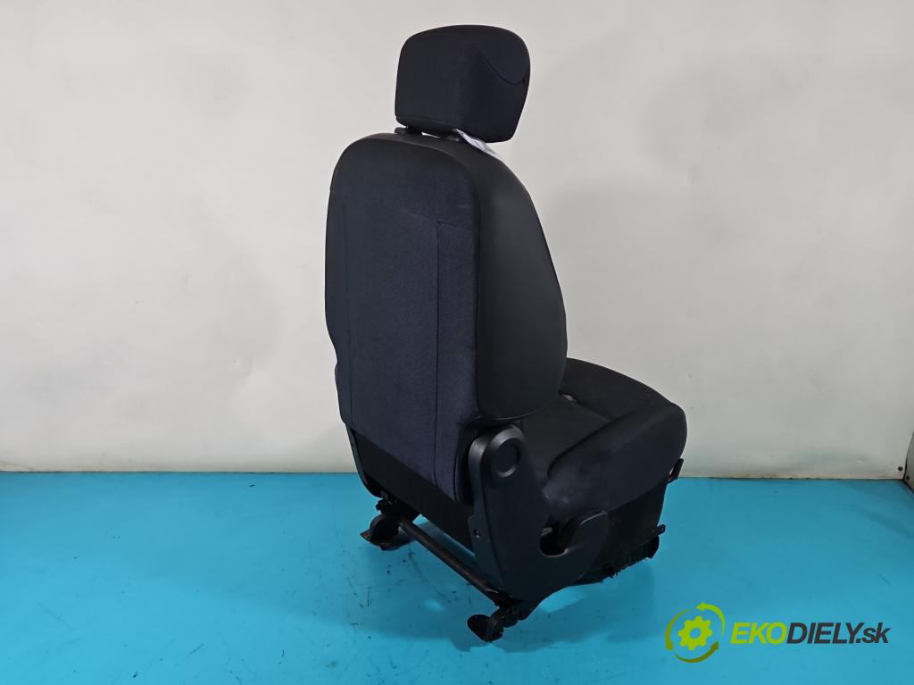 Peugeot Partner II 2008-2018 1.6 hdi 90 HP manual 66 kW 1560 cm3 5- Sedačka ľavý  (Sedačky, sedadlá)