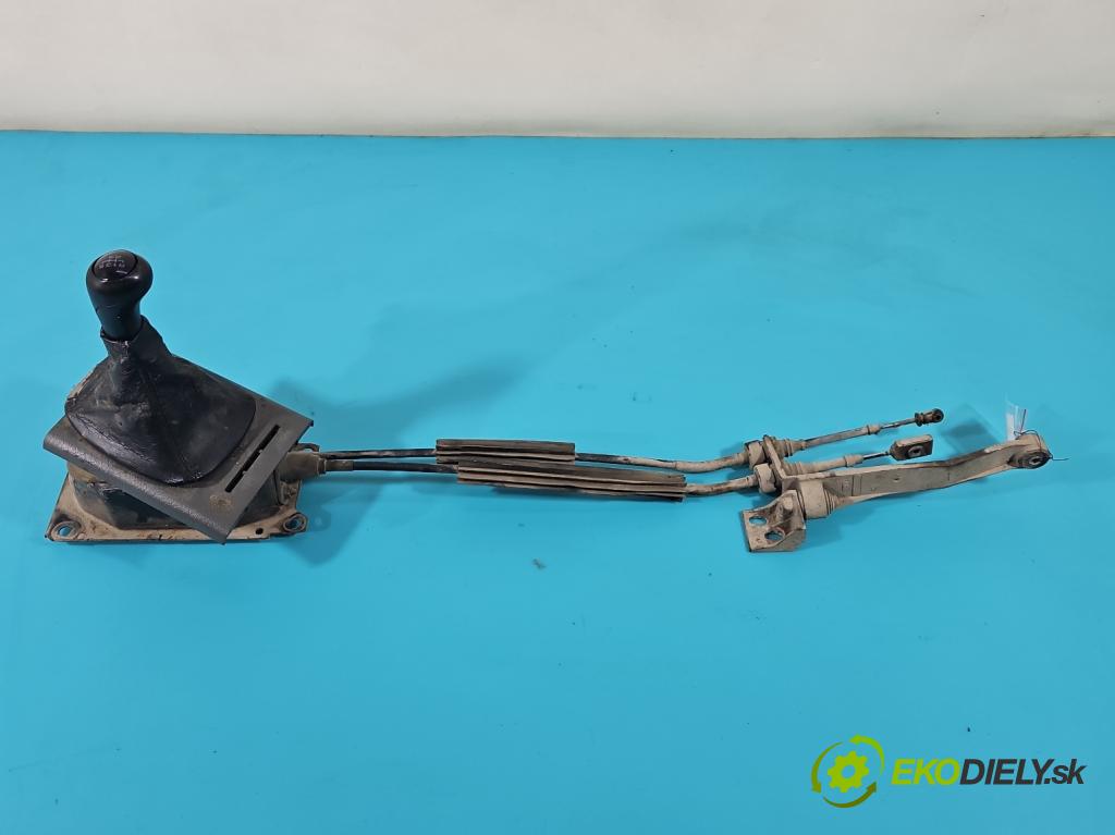 Vw Polo III 6N 1994-2001 1.4 MNOHO: 60 HP manual 44 kW 1390 cm3 5- Páka: Změny: stupeň,rýchlosť  (Rýchlostné páky / kulisy)