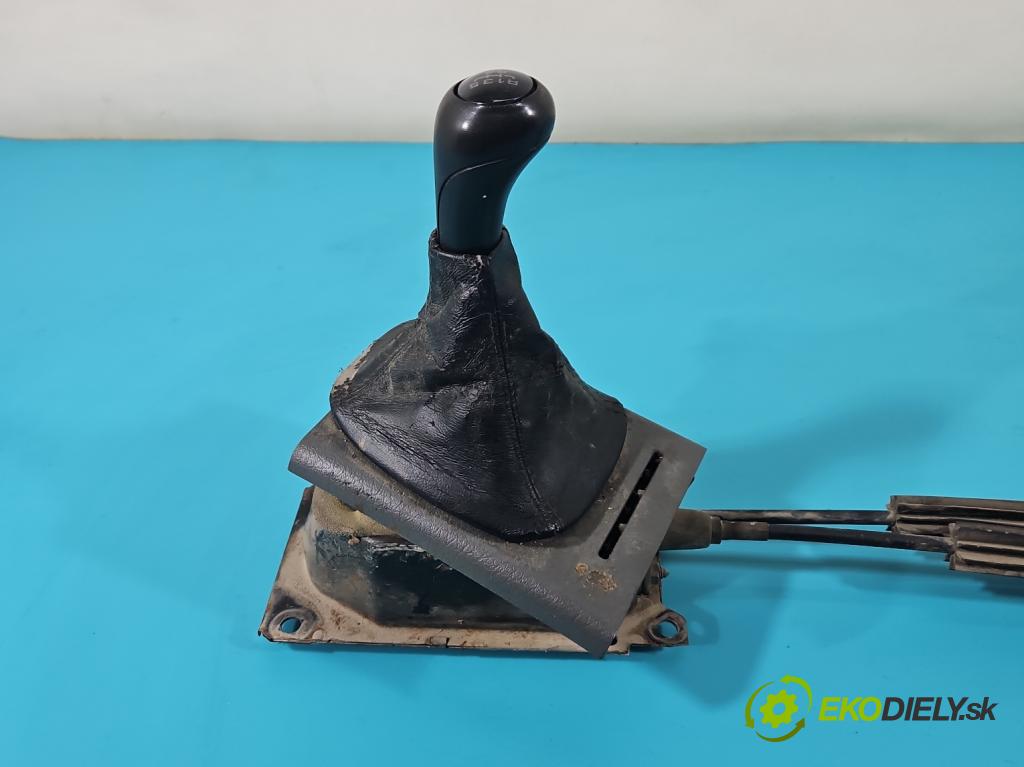 Vw Polo III 6N 1994-2001 1.4 MNOHO: 60 HP manual 44 kW 1390 cm3 5- Páka: Změny: stupeň,rýchlosť  (Rýchlostné páky / kulisy)