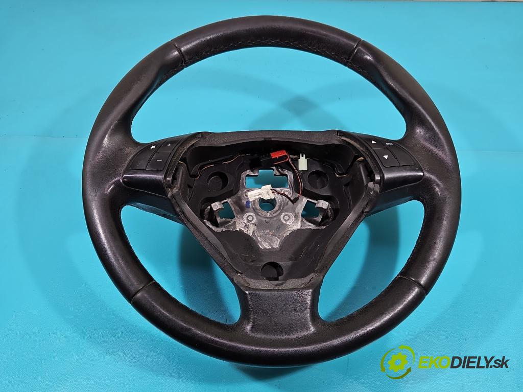 Fiat Punto Grande 1.4b: 95 HP manual 70 kW 1368 cm3 5- volant  (Volanty)