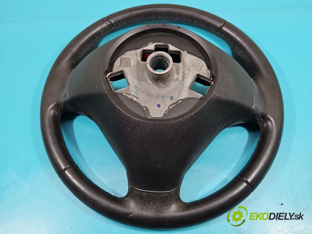 Fiat Punto Grande 1.4b: 95 HP manual 70 kW 1368 cm3 5- volant  (Volanty)