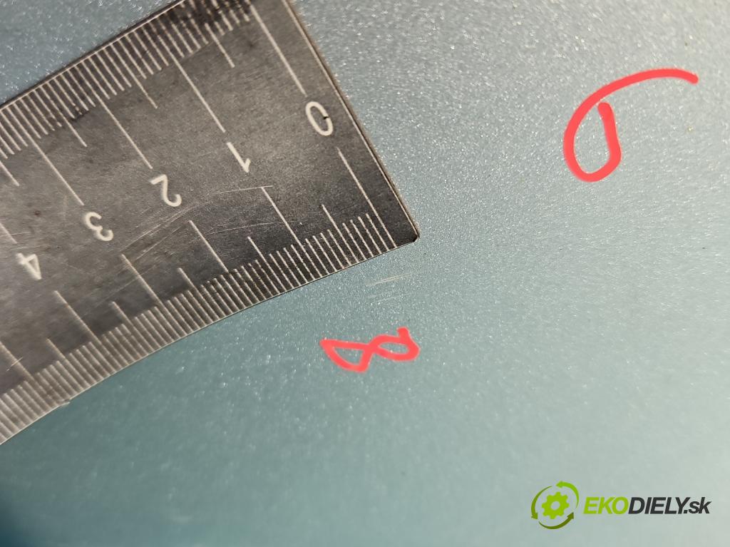 Toyota Verso 2009-2018 2.0 D4D 126 hp manual 93 kW 1998 cm3 5- zadní kufrové dveře  (Zadní kapoty)