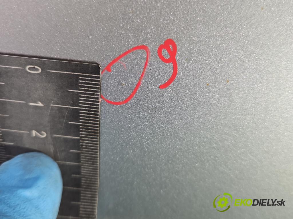 Toyota Verso 2009-2018 2.0 D4D 126 hp manual 93 kW 1998 cm3 5- zadní kufrové dveře  (Zadní kapoty)