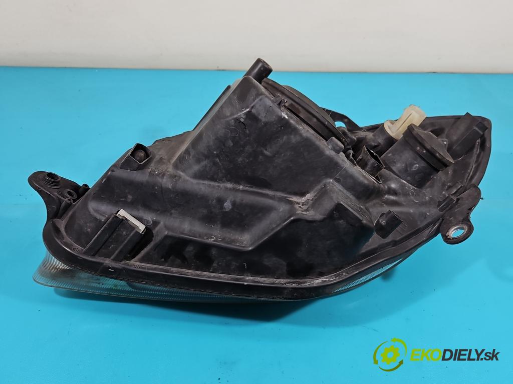 Skoda Roomster 1.9 TDI (BSW) 105 HP manual 77 kW 1896 cm3 5- Reflektor: pravý  (Pravé)