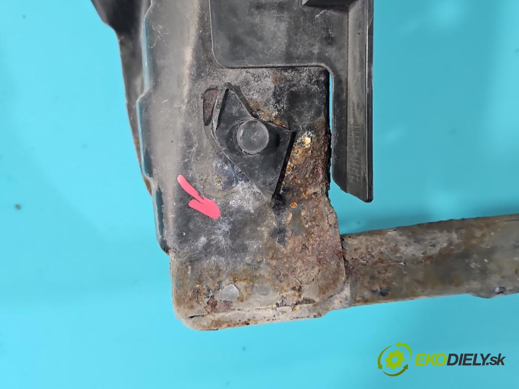 Skoda Roomster 1.9 TDI (BSW) 105 hp manual 77 kW 1896 cm3 5- stěna přední  (Výztuhy přední)