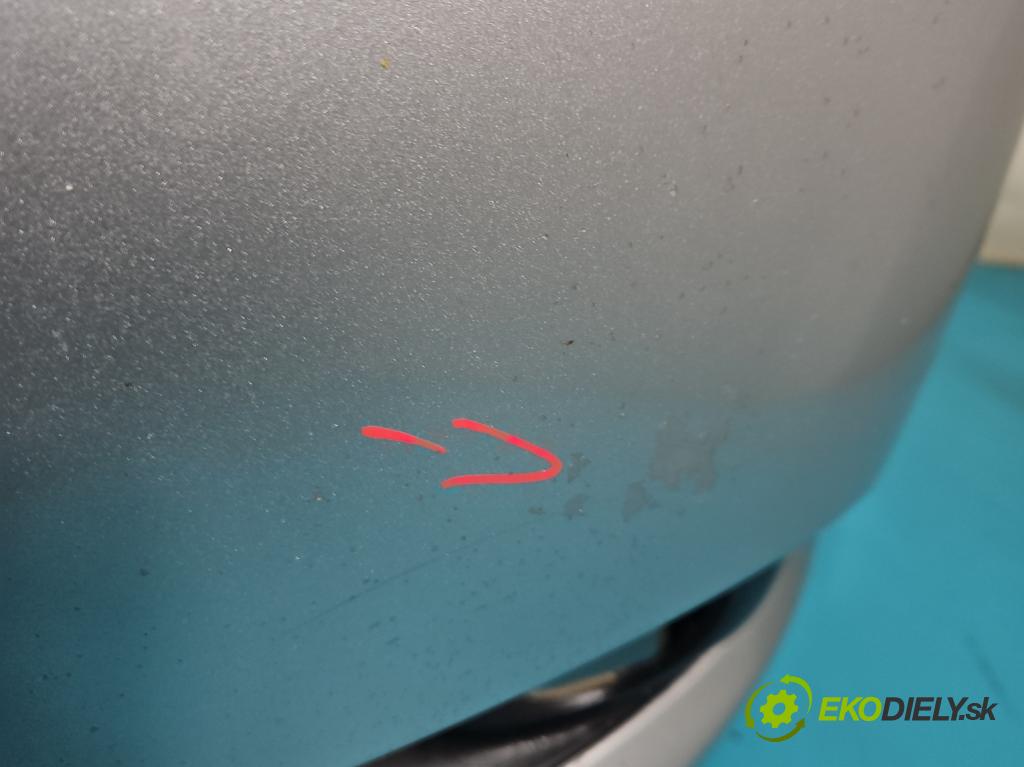 Toyota Verso 2009-2018 2.0 D4D 126 hp manual 93 kW 1998 cm3 5- nárazník přední  (Ostatné)