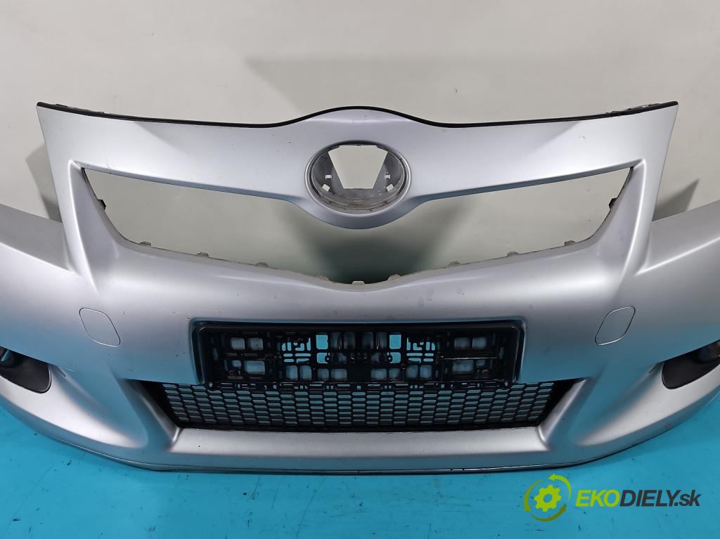 Toyota Verso 2009-2018 2.0 D4D 126 hp manual 93 kW 1998 cm3 5- nárazník přední  (Ostatné)
