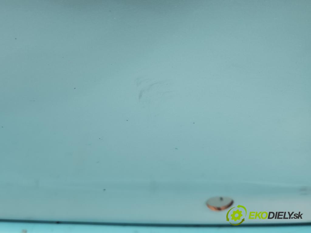 Toyota Verso 2009-2018 2.0 D4D 126 hp manual 93 kW 1998 cm3 5- nárazník zadní (Ostatné)
