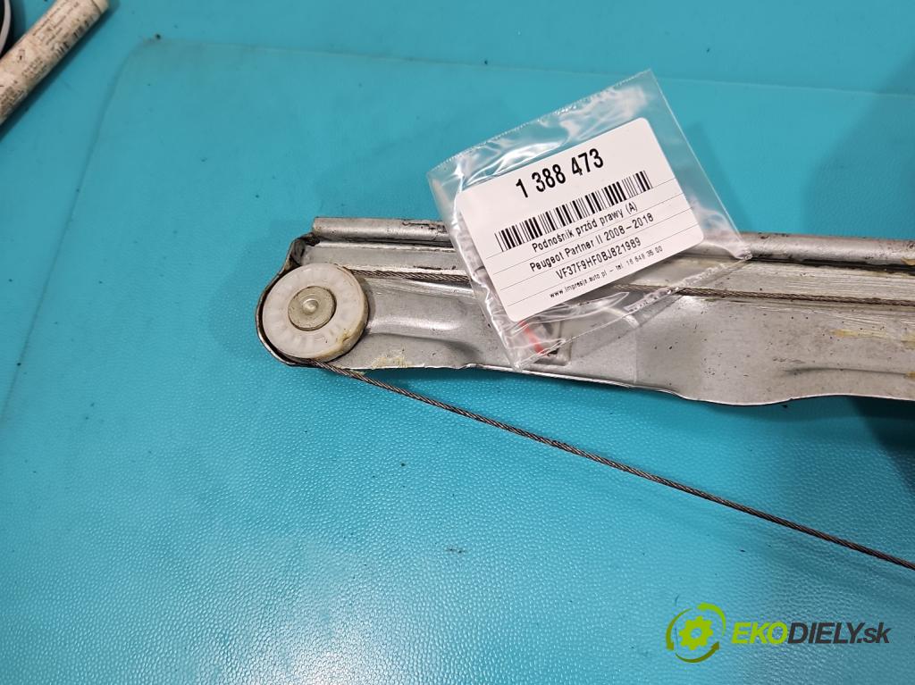 Peugeot Partner II 2008-2018 1.6 hdi 90 hp manual 66 kW 1560 cm3 5- mechanismus stahování přední pravý 402104B