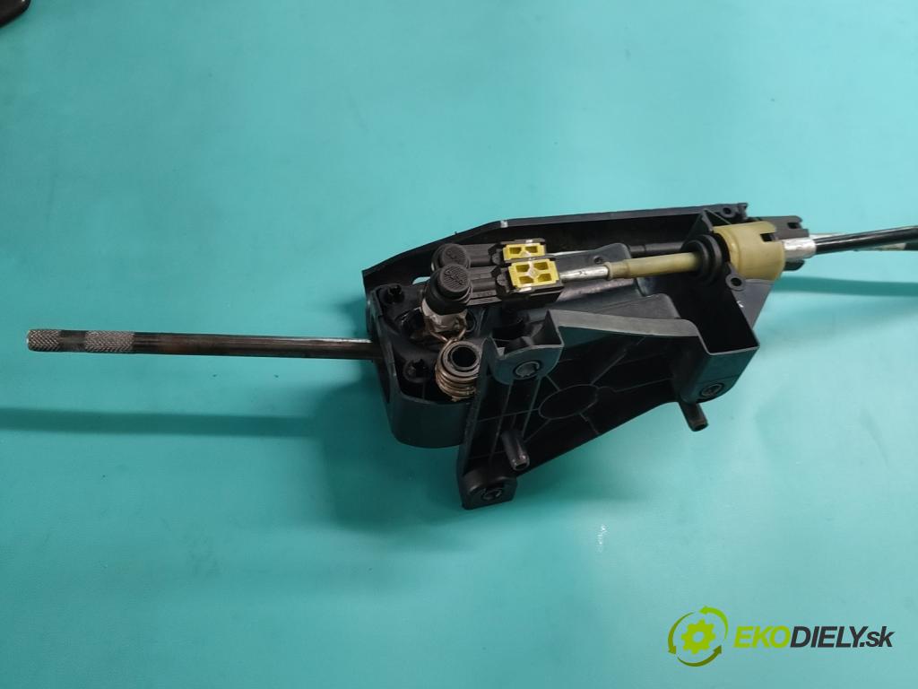 Peugeot Partner II 2008-2018 1.6 hdi 90 HP manual 66 kW 1560 cm3 5- Páka: Změny: stupeň,rýchlosť 9672434480 (Rýchlostné páky / kulisy)