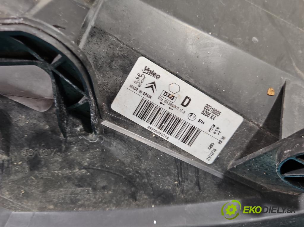 Peugeot Partner II 2008-2018 1.6 hdi 90 HP manual 66 kW 1560 cm3 5- Reflektor: pravý 89318005 (Pravé)